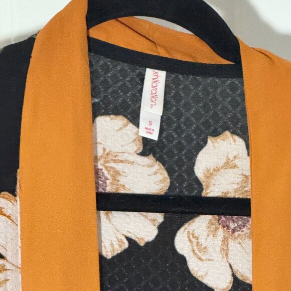 Open Front Kimono - Picture 5 of 6